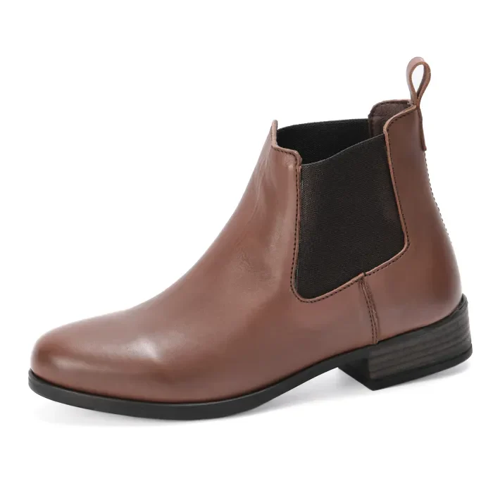Ennedi : Ladies Leather Ankle Boot in Sable - Image 2