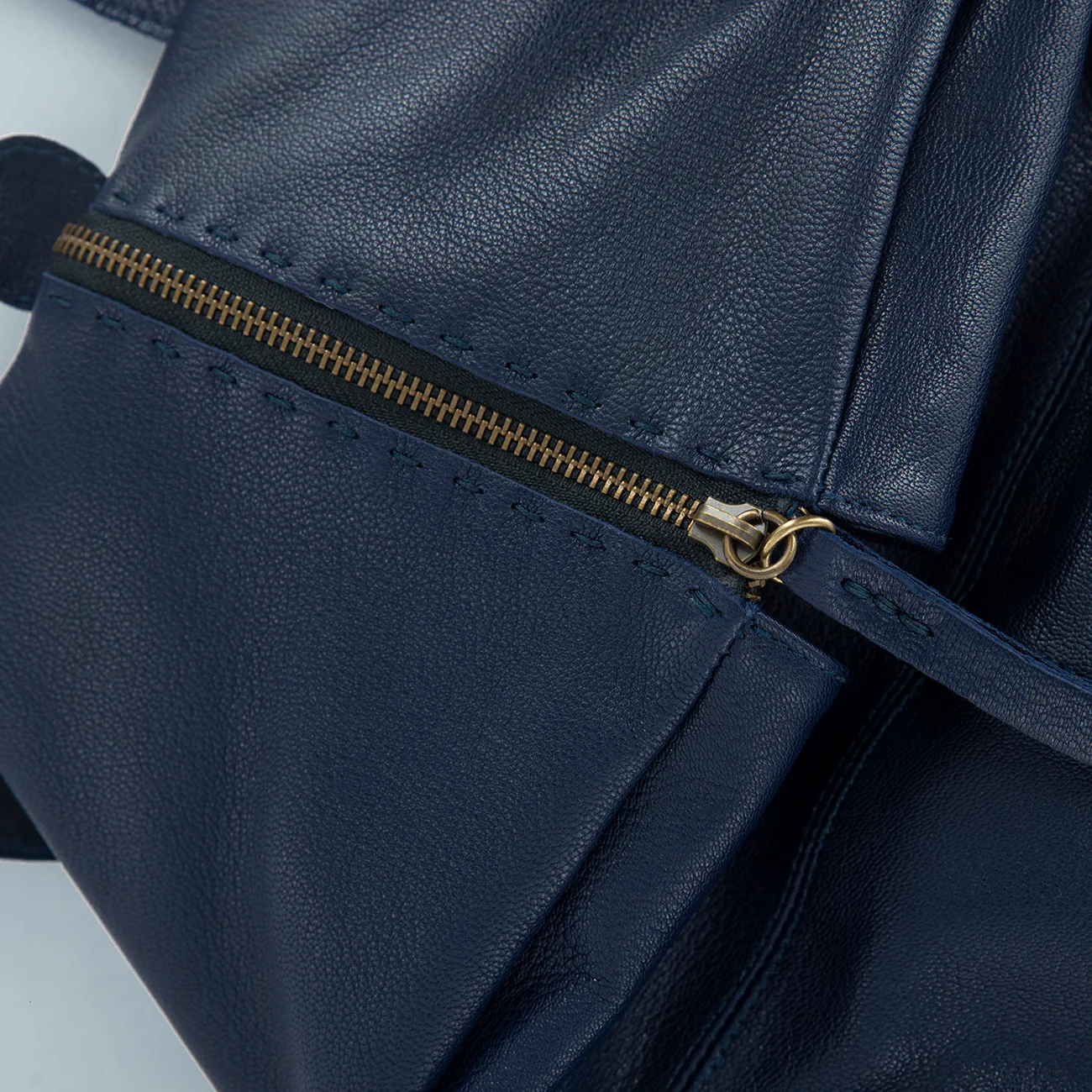 Ncumisa : Leather Backpack in Marine - Image 6