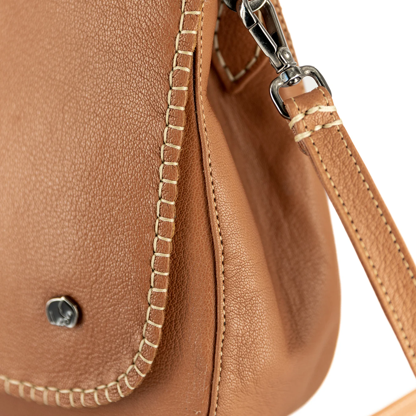 Nembeko : Ladies Leather Crossbody Handbag in Oak Cayak - Image 9