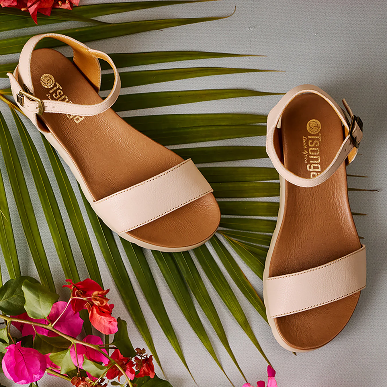 Shebelle : Ladies Leather Sandal in Cream - Image 2