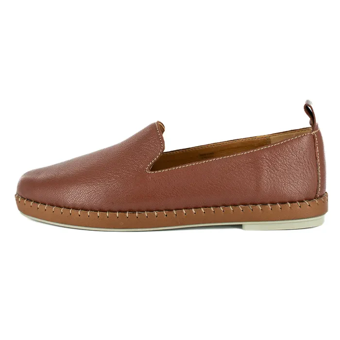 Solwezi : Ladies Leather Shoe in Suede - Image 3