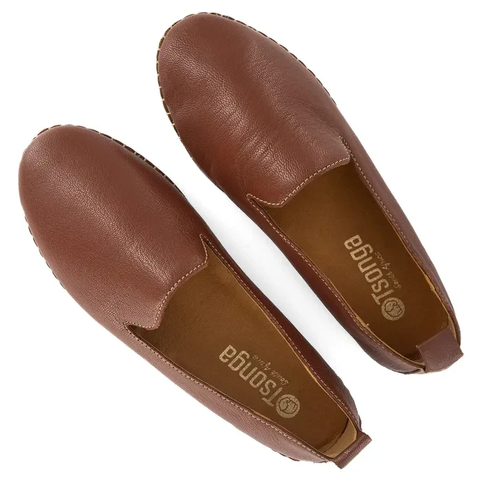 Solwezi : Ladies Leather Shoe in Suede - Image 4