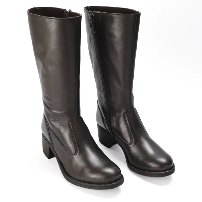 Zambezi : Ladies Leather Boot in Choc