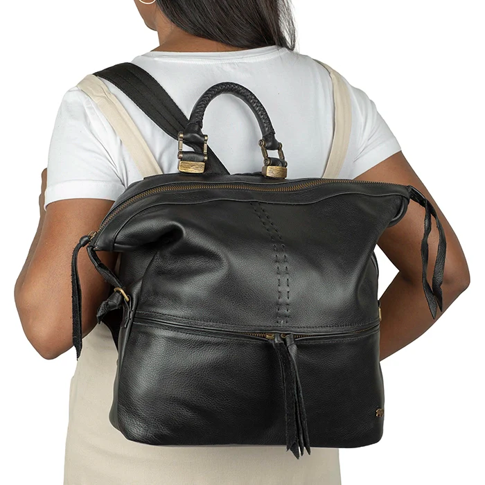 Zinande : Leather Backpack in Black Natan